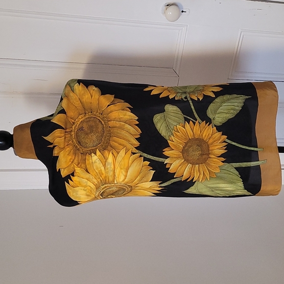 Guy Laroche Paris silk scarf sunflowers - Picture 2 of 12